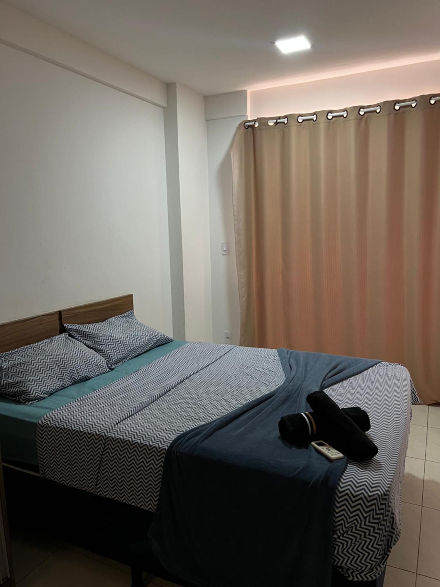 Flat Alto Padrao Na Localizacao Da